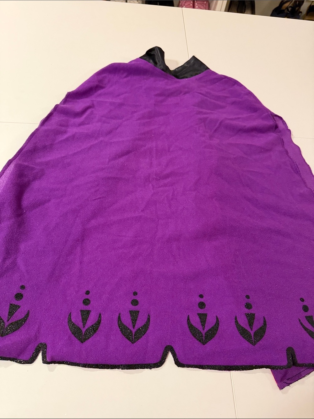 Disney Frozen Purple and Red Cape with Black Collar - Picture 3 of 4